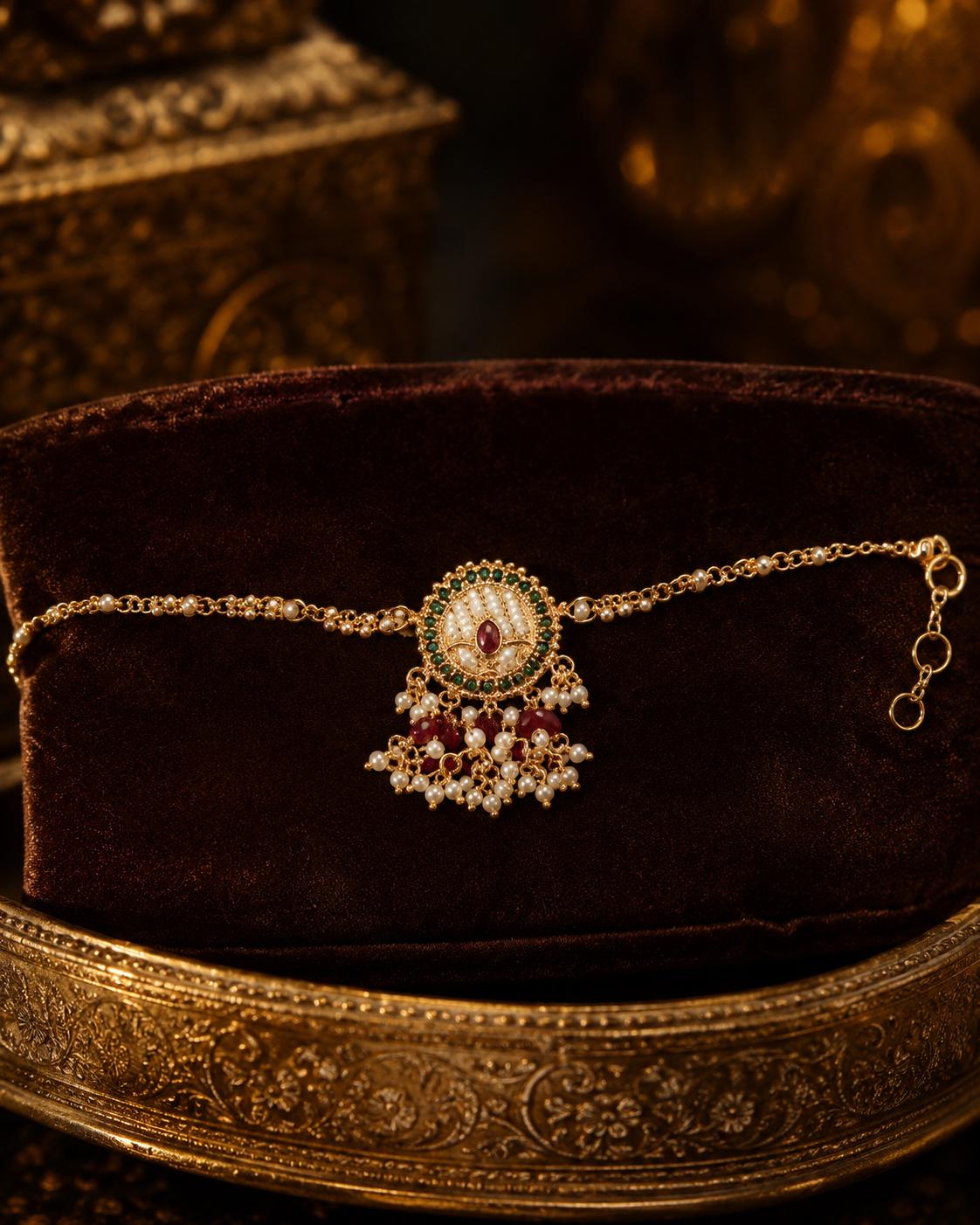 Indian Bridal Jewelry Set, Kundan Style Necklace, Choker, Jhumka Earrings, Maang Tikka